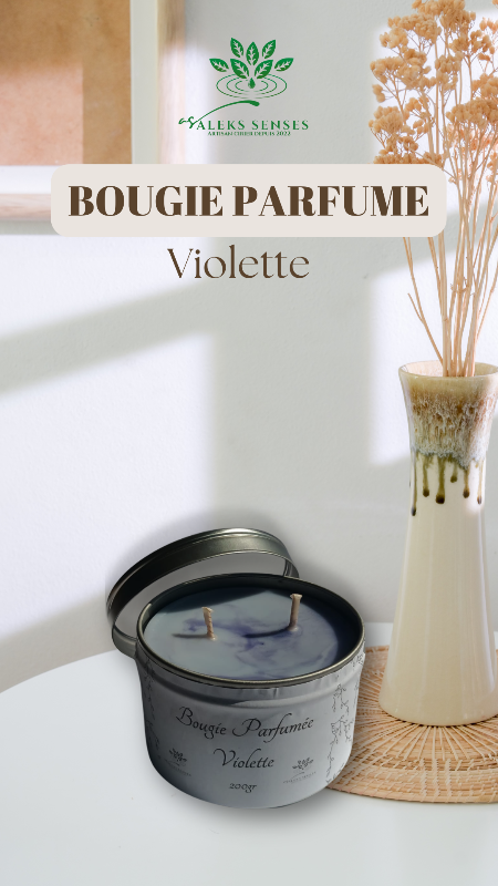 Bougie parfumée Violette-Cire végétale de soja-Parfum floral-Ambiance délicate-Cadeau élégant-Fait main-Décoration intérieure-Notes florales-Jardin intérieur